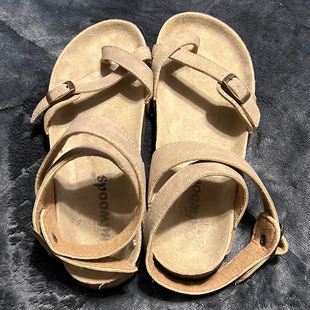 Size 6 Outwood sandals